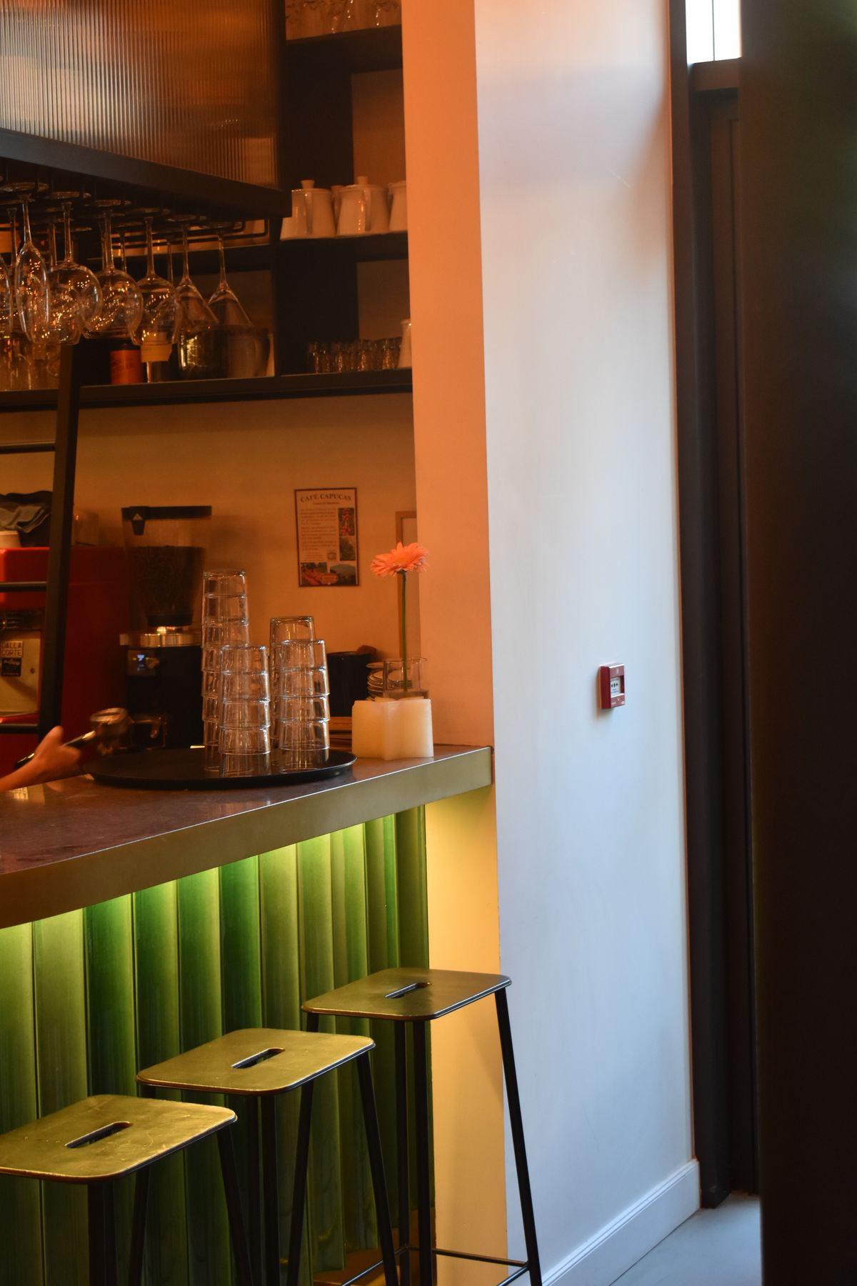 Bar area at Morgans On The Danforth